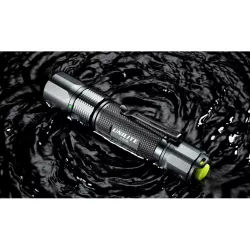 Lámpa F-2700 lumen teljesítményű zseblámpa